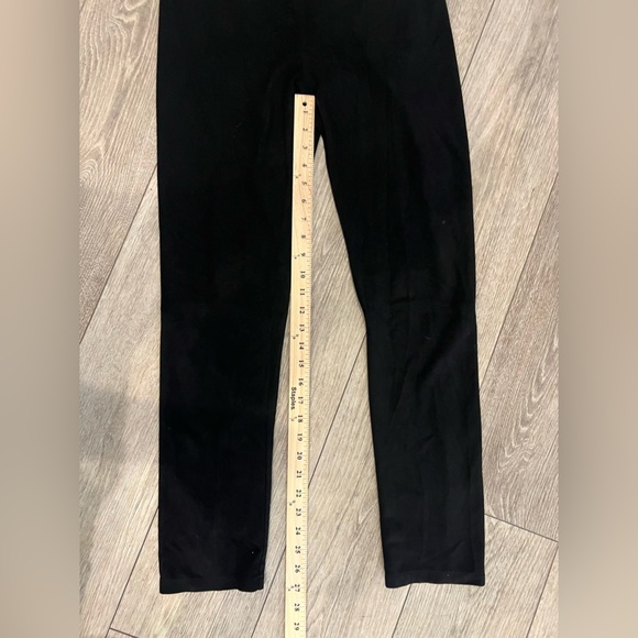 William B medium velvet (feels like suede!) black pull on pants/leggings - Picture 6 of 7